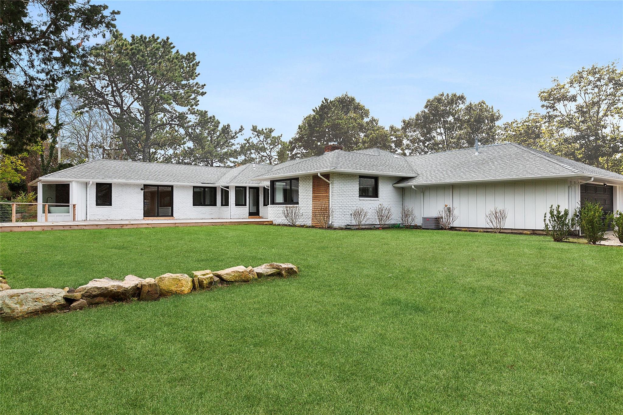 10 Lenape Road, Southampton, New York image 17