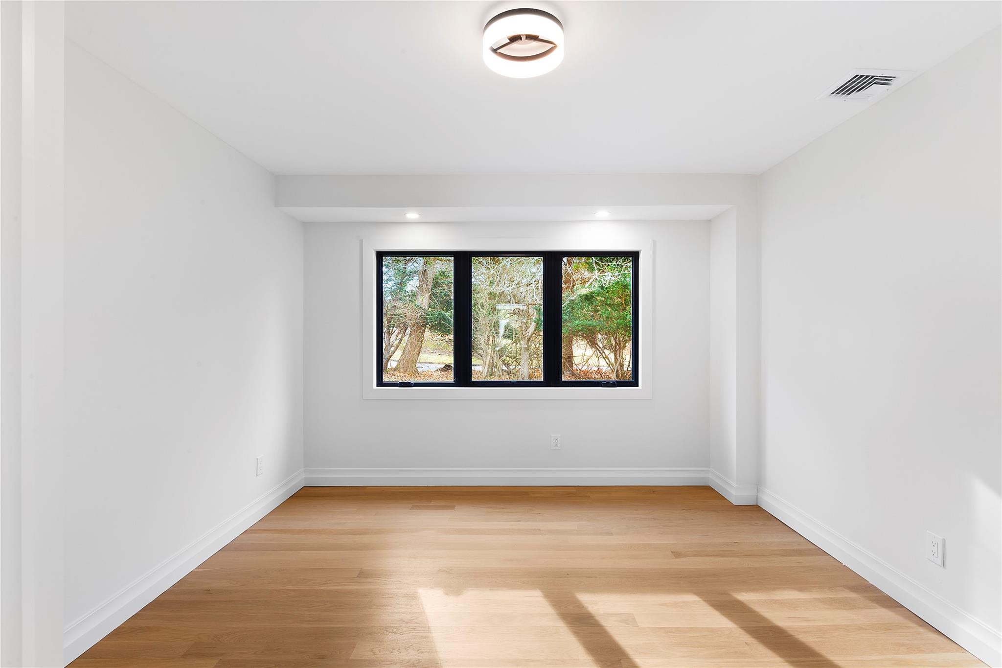10 Lenape Road, Southampton, New York image 11
