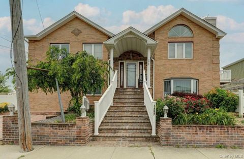 Photo of 3497 Weidner Avenue, Oceanside, NY 11572 (MLS # 961682)