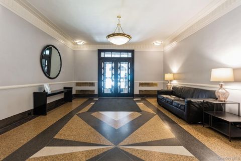 405 W 57th Street 4C New York (Manhattan) NY 10019