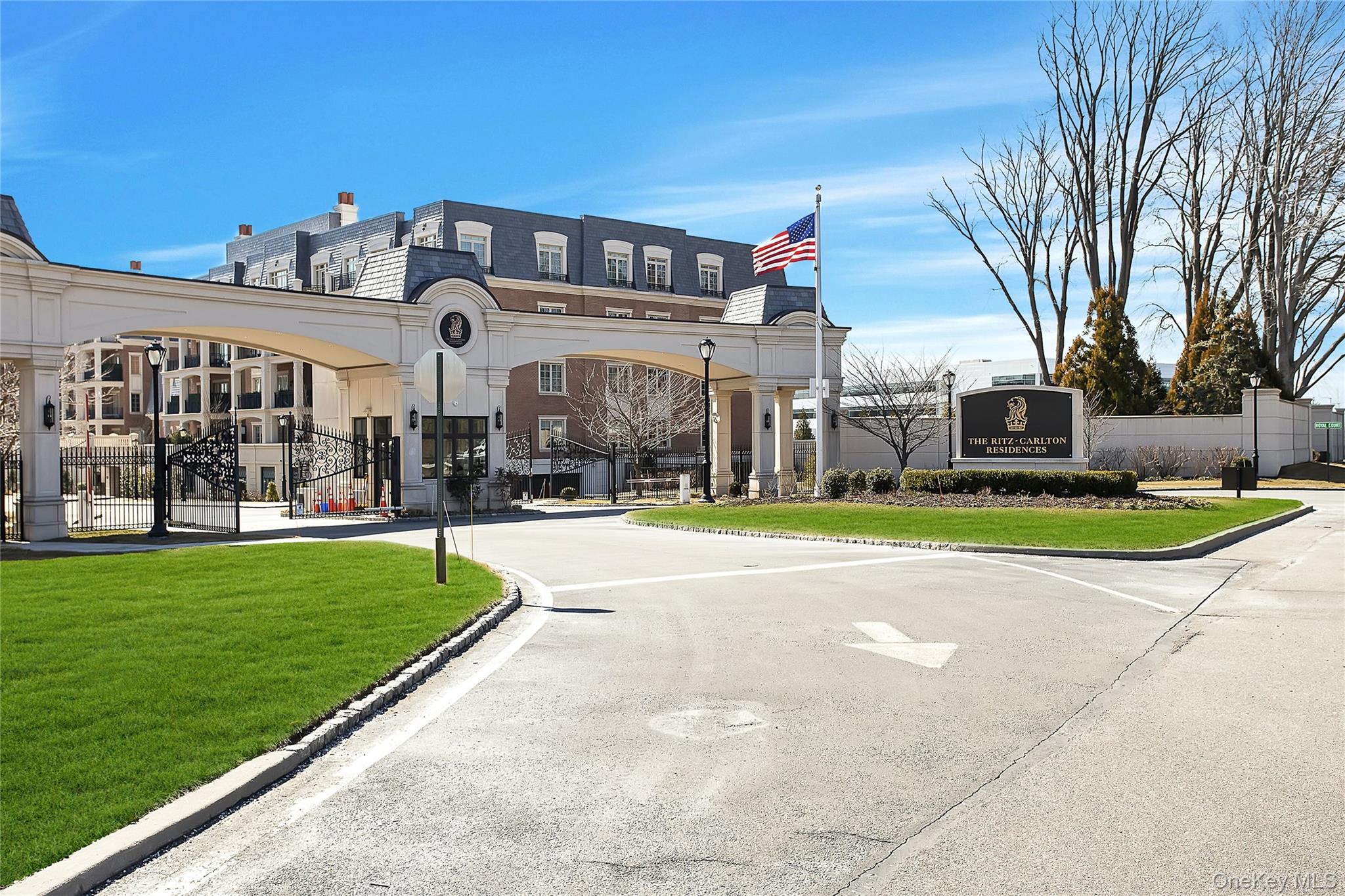 1000 Royal Court 1105