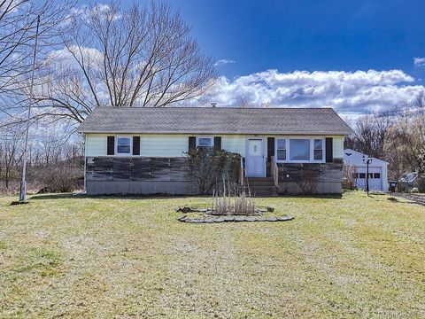Homes For Sale - 1871 Albany Post Road<br/> Ulster County, Wallkill, NY 12589
