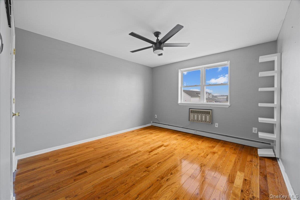 10 Pennyfield Avenue 8B