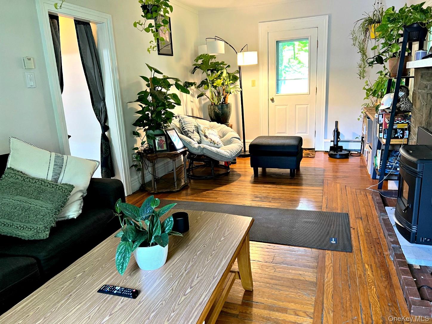 Staatsburg, New York 12580, United States, 3 Bedrooms Bedrooms, ,2 BathroomsBathrooms,Residential,Active,253334