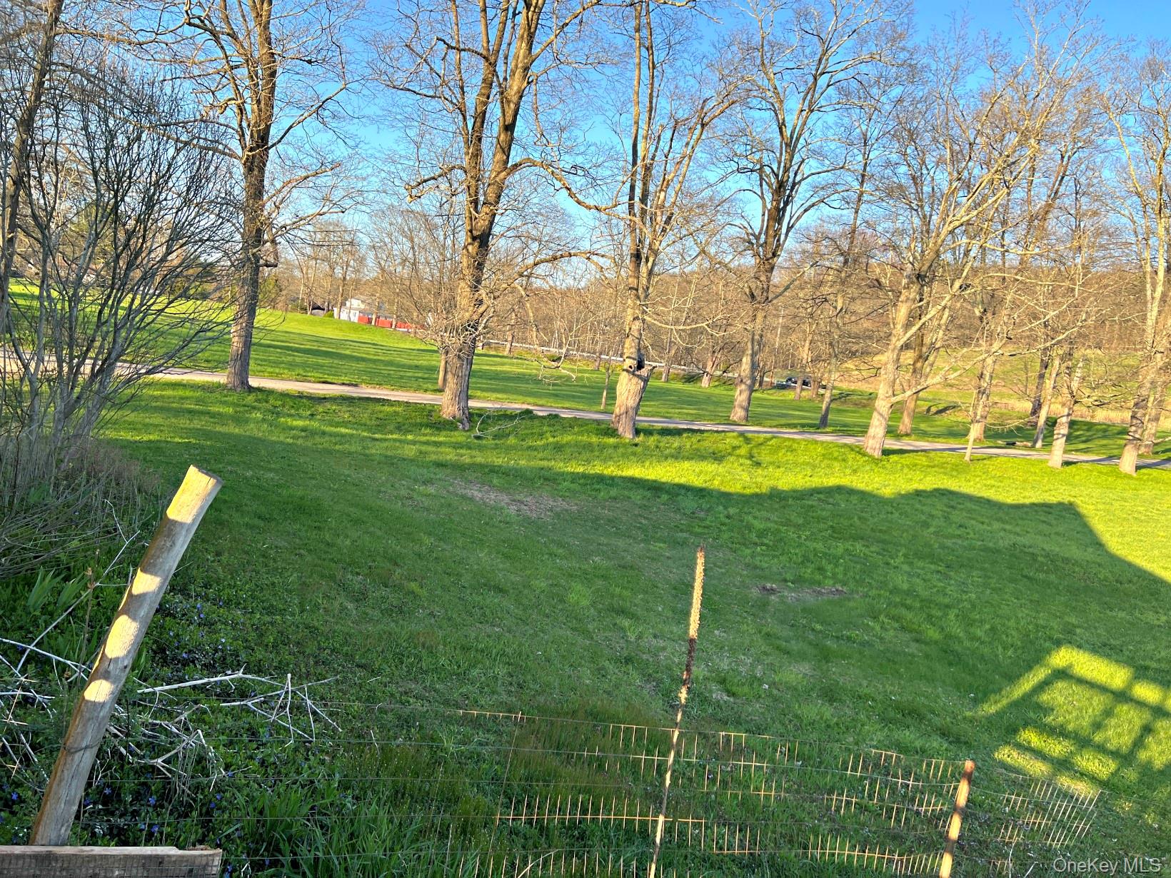 Staatsburg, New York 12580, United States, 3 Bedrooms Bedrooms, ,2 BathroomsBathrooms,Residential,Active,253334