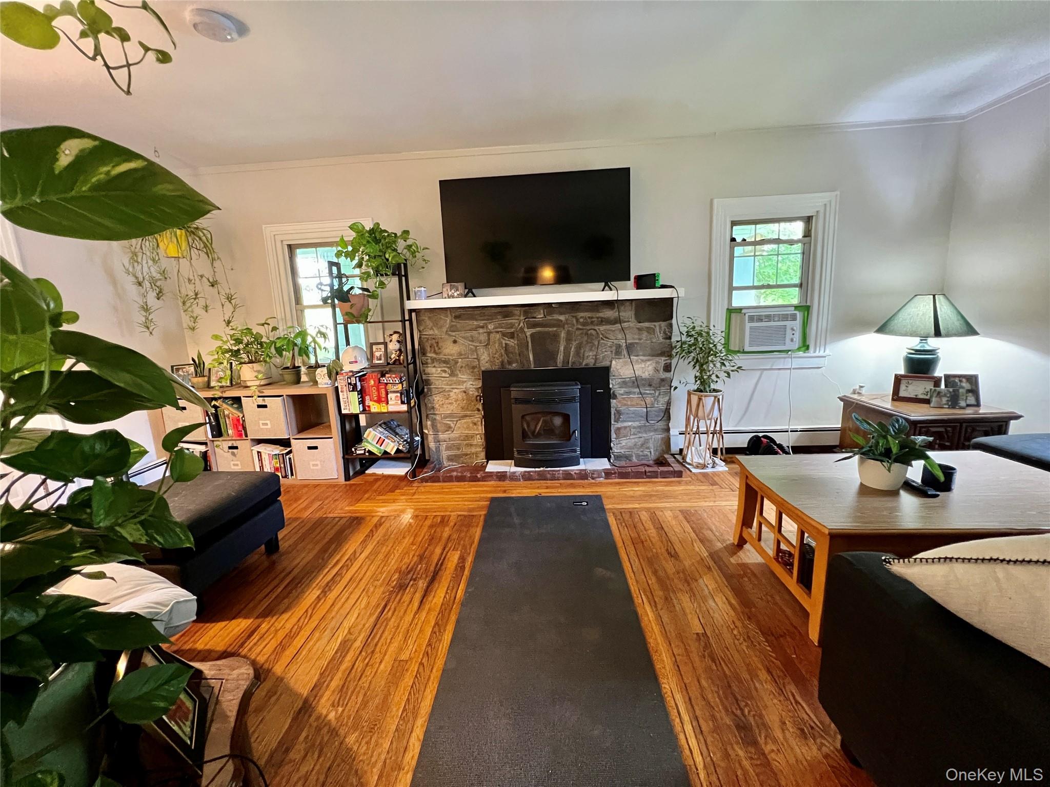 Staatsburg, New York 12580, United States, 3 Bedrooms Bedrooms, ,2 BathroomsBathrooms,Residential,Active,253334