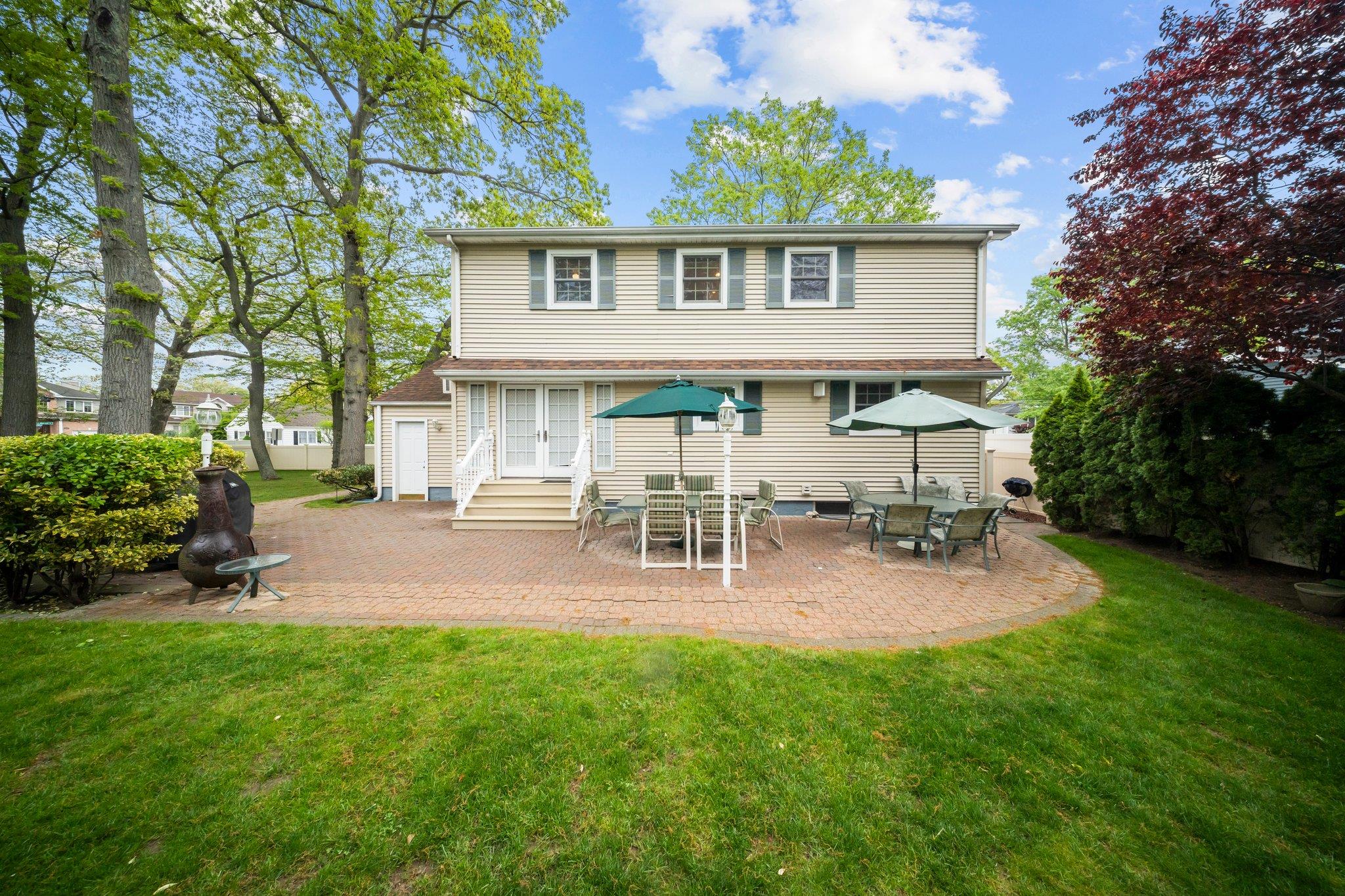 1620 East Drive, Merrick, New York image 31