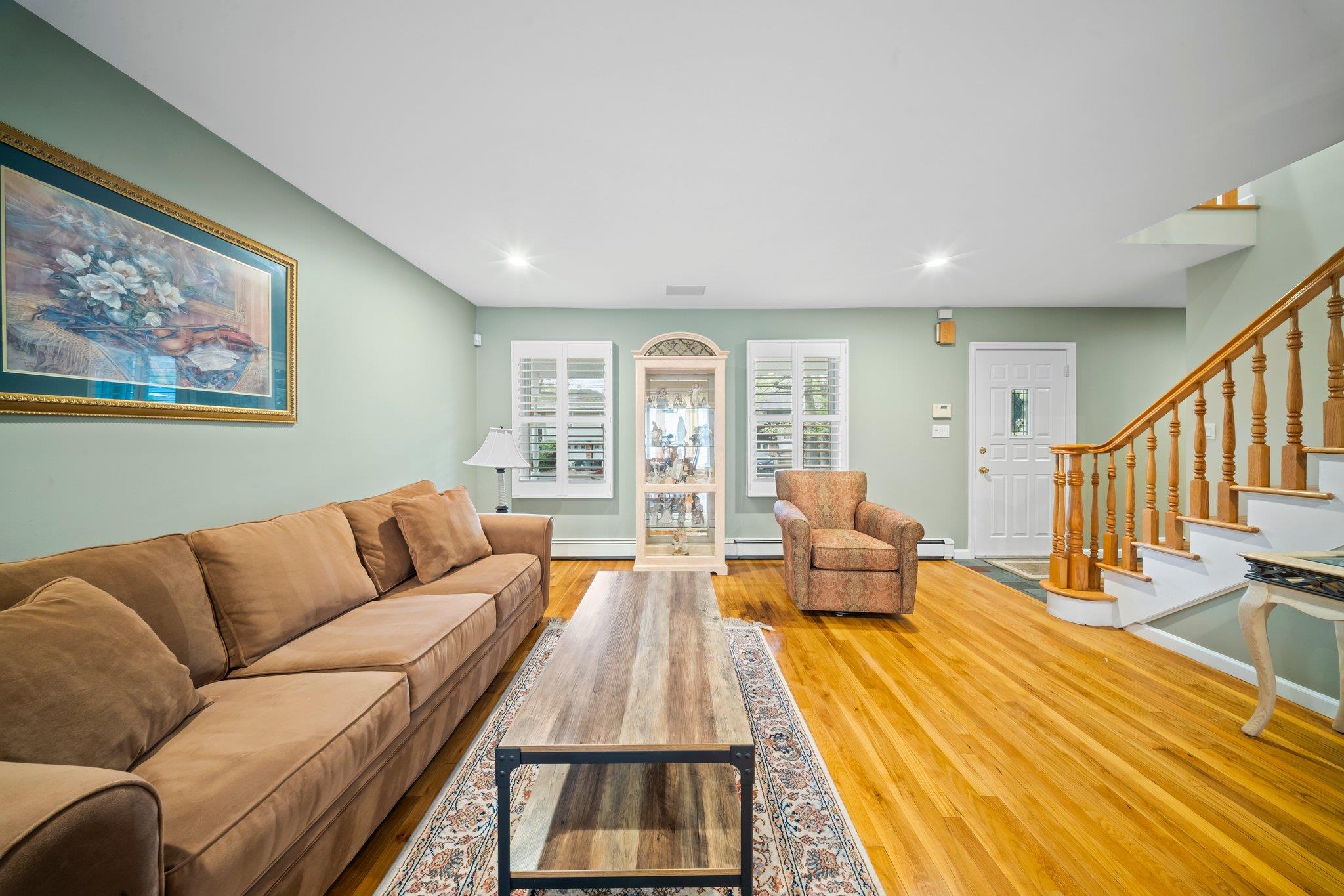 1620 East Drive, Merrick, New York image 16
