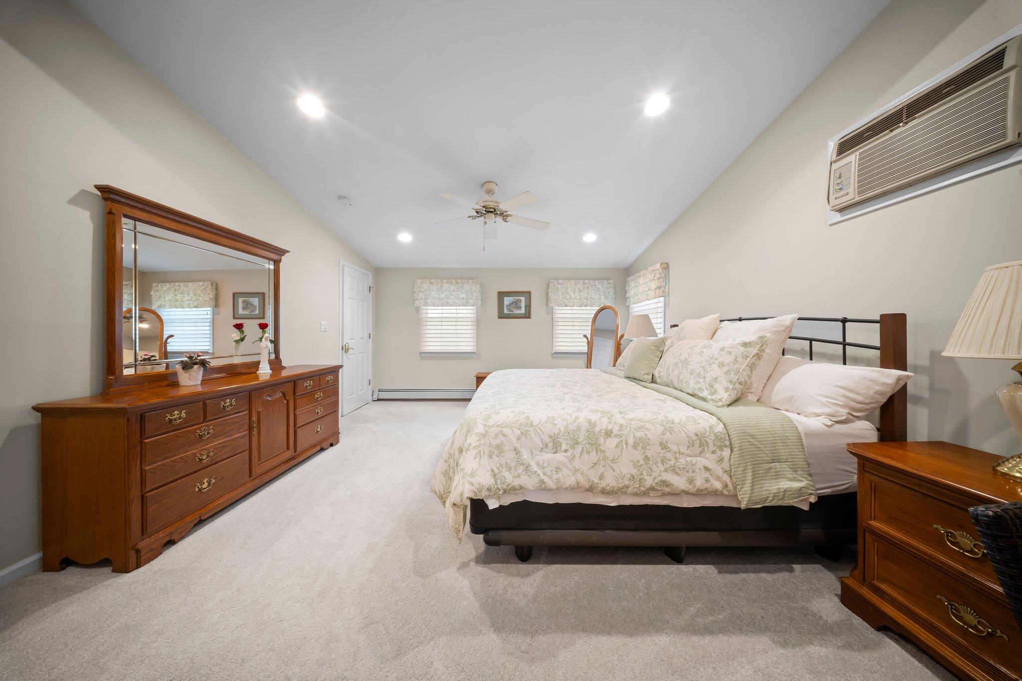 1620 East Drive, Merrick, New York image 11