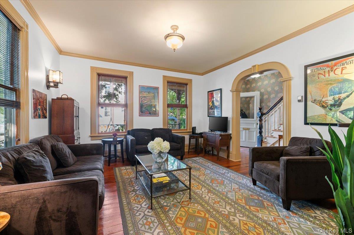 Sea Cliff, New York 11579, United States, 3 Bedrooms Bedrooms, ,2 BathroomsBathrooms,Residential,Active,224400