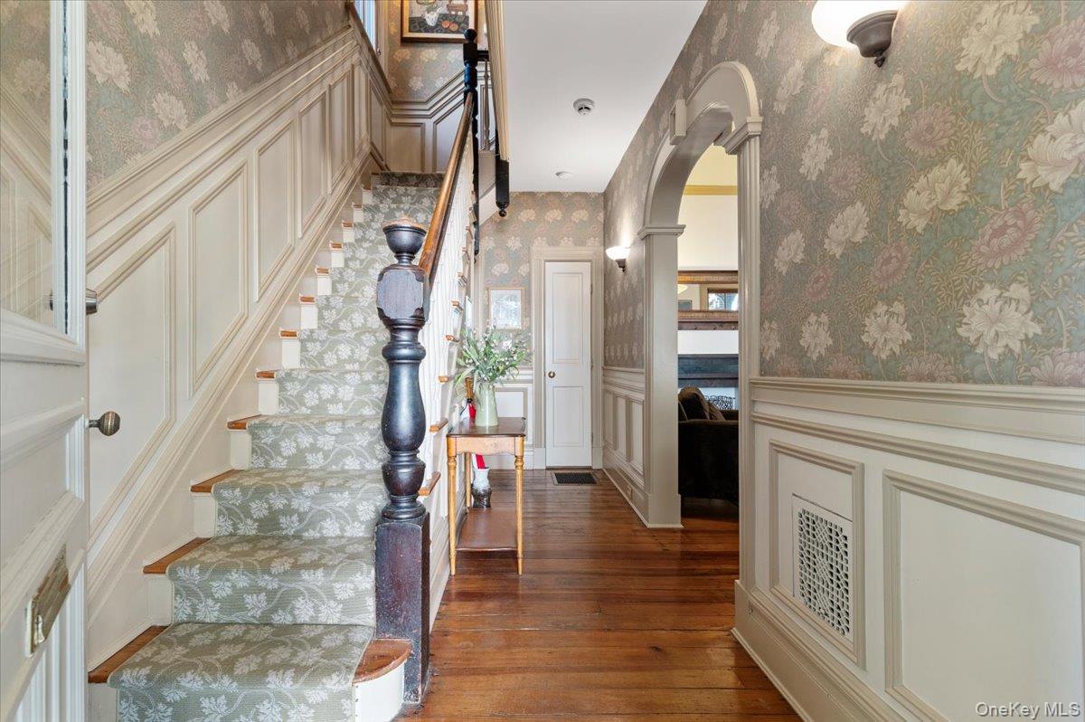 Sea Cliff, New York 11579, United States, 3 Bedrooms Bedrooms, ,2 BathroomsBathrooms,Residential,Active,224400