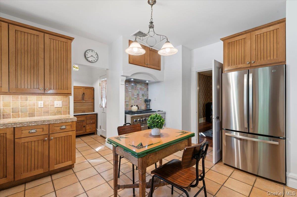 Sea Cliff, New York 11579, United States, 3 Bedrooms Bedrooms, ,2 BathroomsBathrooms,Residential,Active,224400