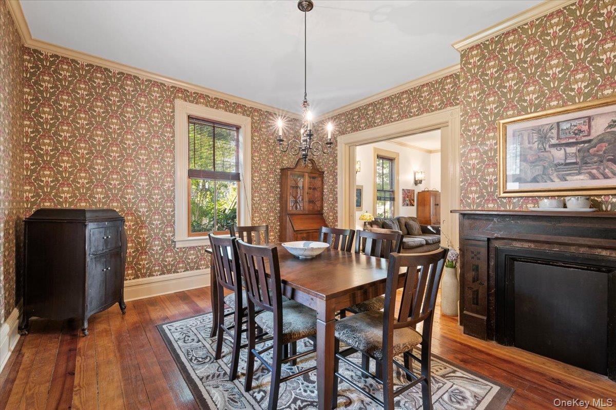 Sea Cliff, New York 11579, United States, 3 Bedrooms Bedrooms, ,2 BathroomsBathrooms,Residential,Active,224400