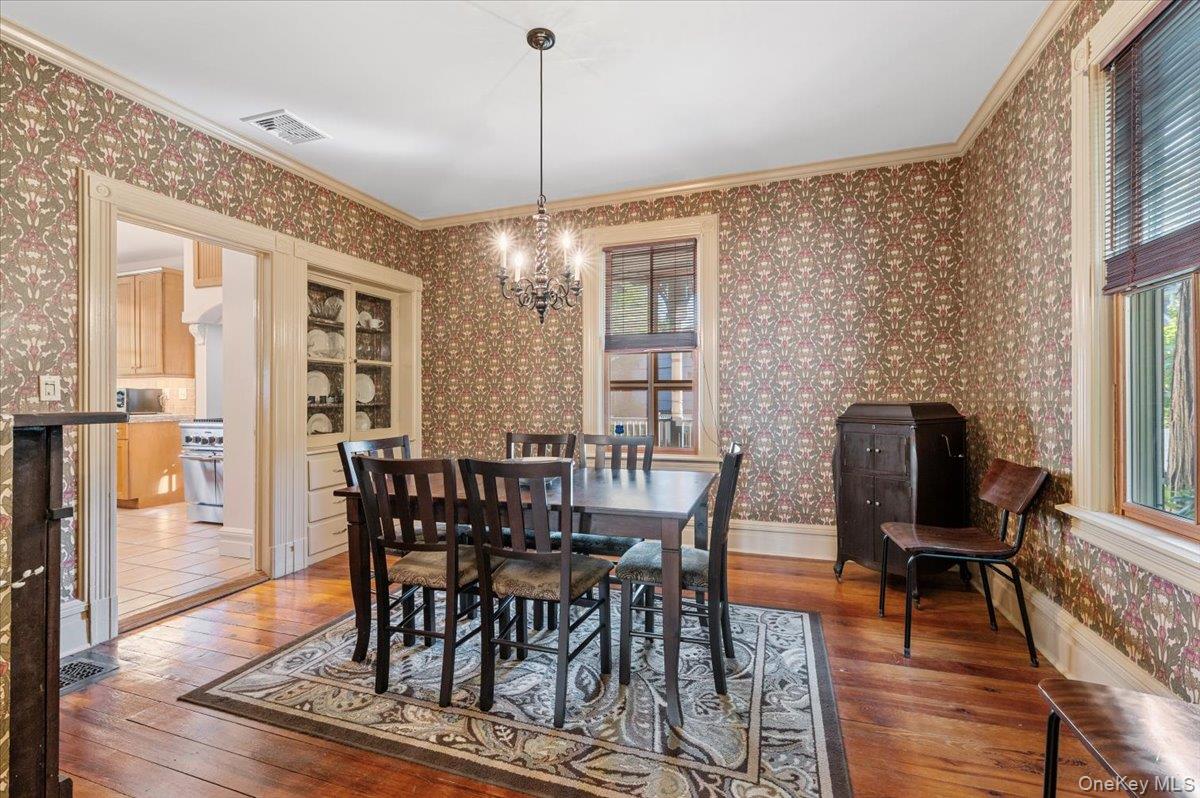 Sea Cliff, New York 11579, United States, 3 Bedrooms Bedrooms, ,2 BathroomsBathrooms,Residential,Active,224400