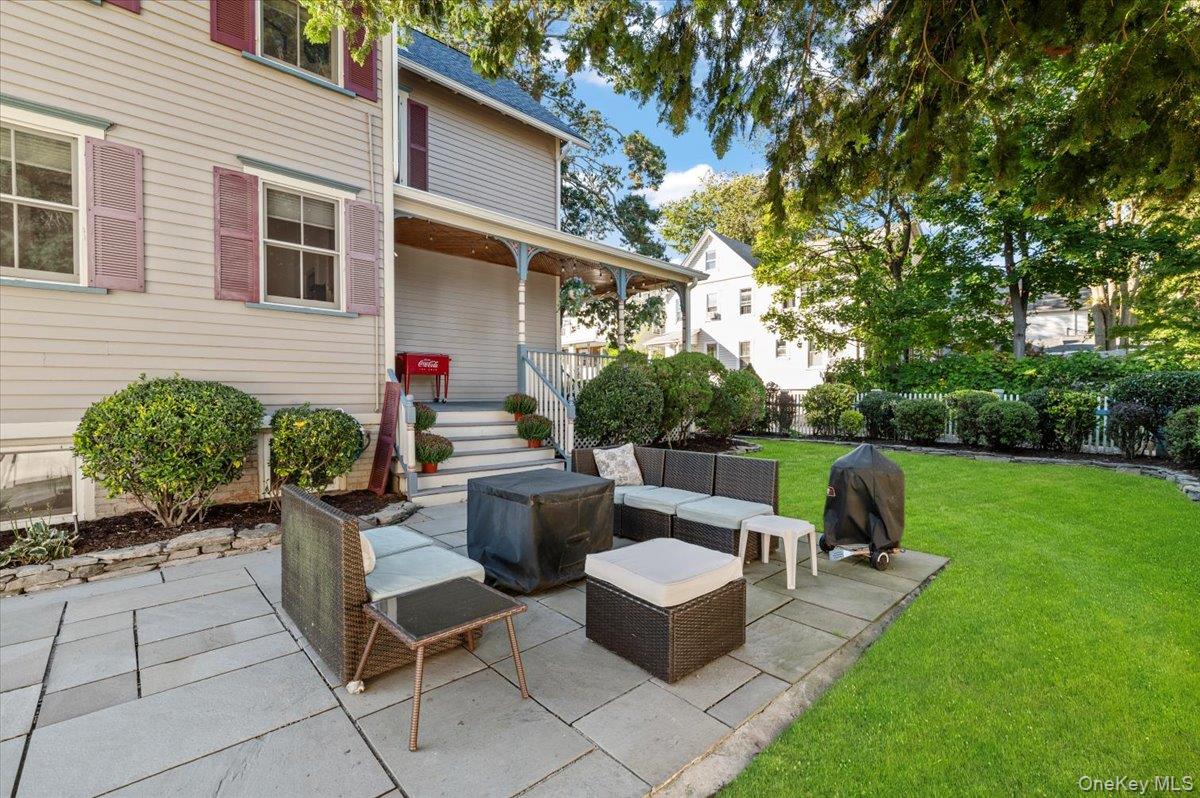 Sea Cliff, New York 11579, United States, 3 Bedrooms Bedrooms, ,2 BathroomsBathrooms,Residential,Active,224400