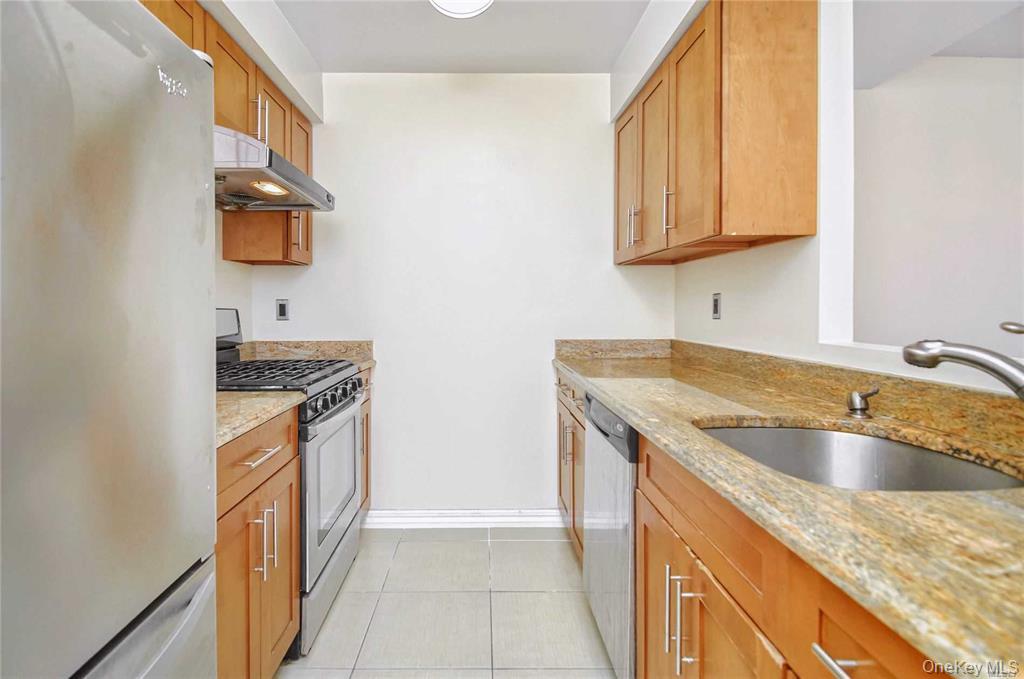 40-40 75th Street 3J - Photo 3