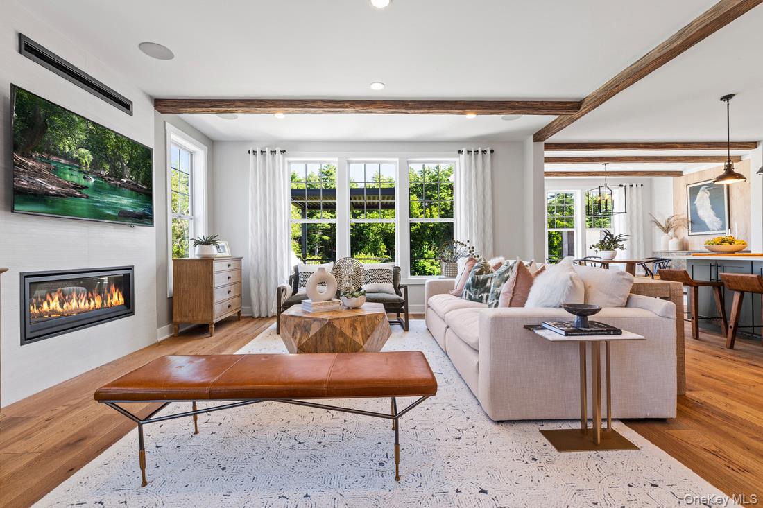 3012 Summit Loop 109