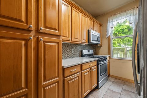 3424 34th Street Astoria NY 11106