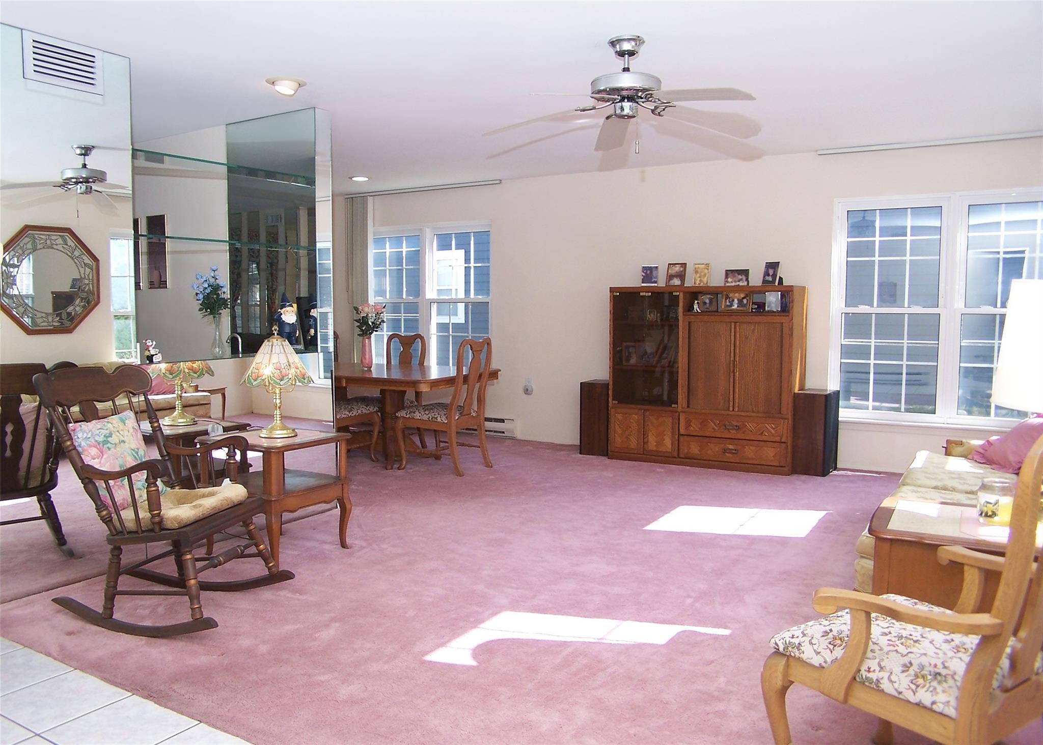 562 Stratford Lane, Ridge, New York image 2
