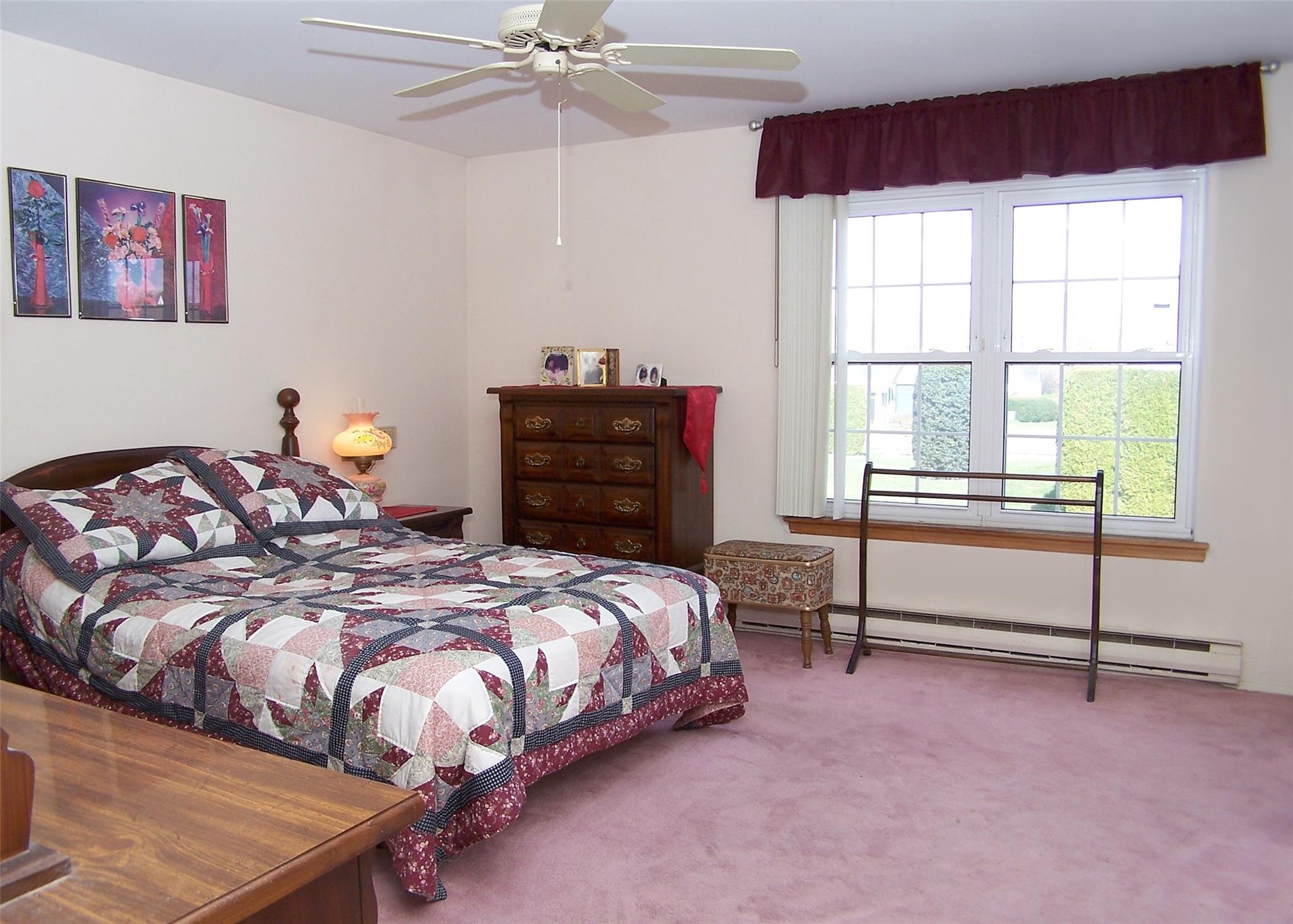 562 Stratford Lane, Ridge, New York image 10