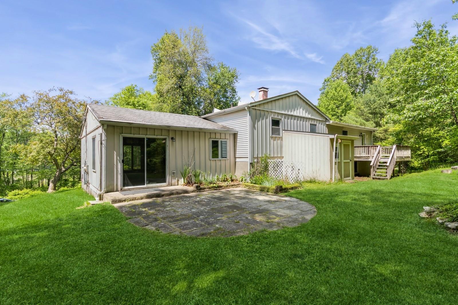 Carmel, New York 10512, United States, 5 Bedrooms Bedrooms, ,4 BathroomsBathrooms,Residential,Active,146101