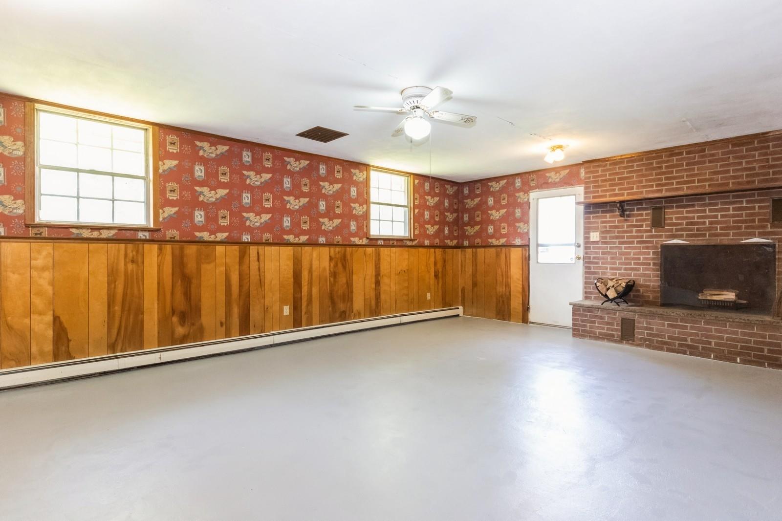 Carmel, New York 10512, United States, 5 Bedrooms Bedrooms, ,4 BathroomsBathrooms,Residential,Active,146101