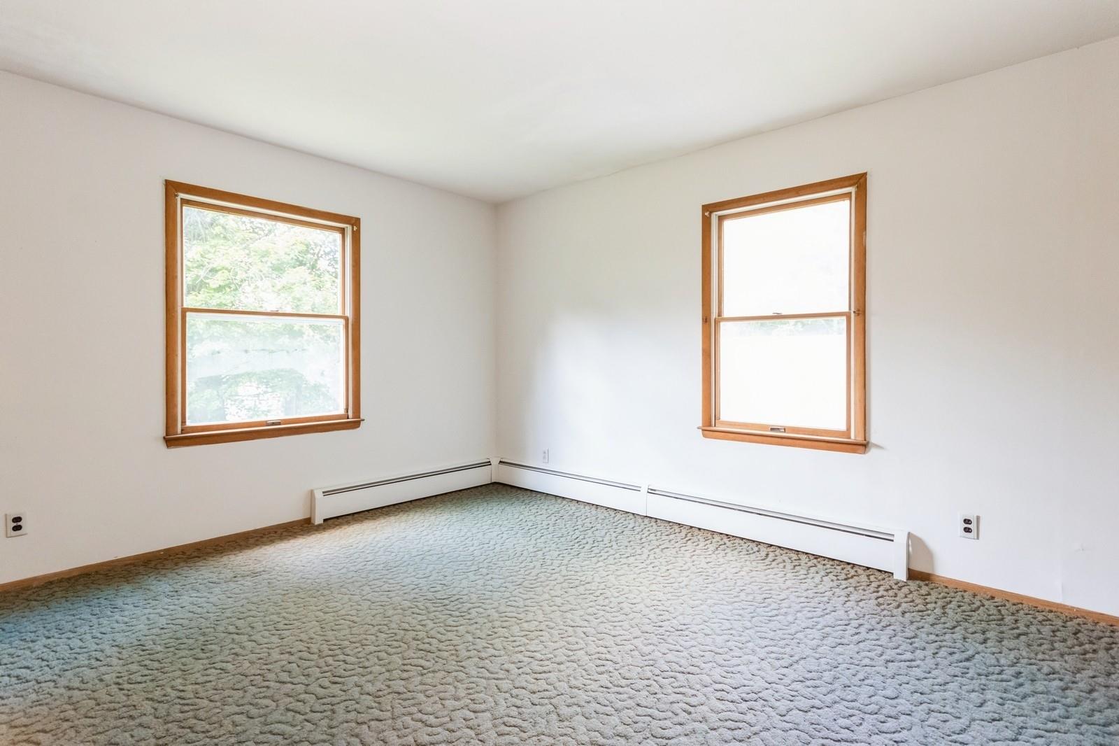 Carmel, New York 10512, United States, 5 Bedrooms Bedrooms, ,4 BathroomsBathrooms,Residential,Active,146101