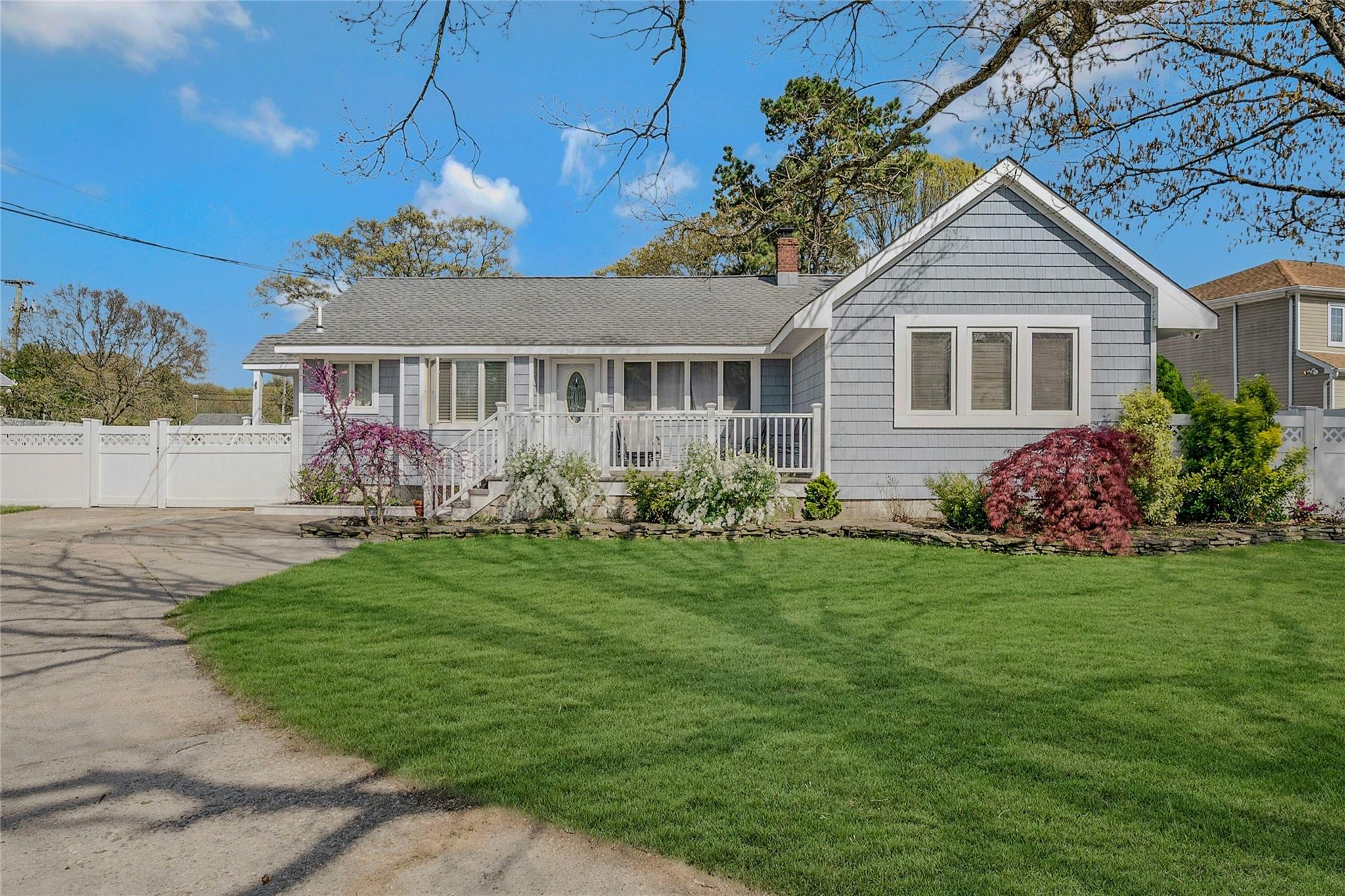 203 N Coleman Road, Centereach, New York image 1
