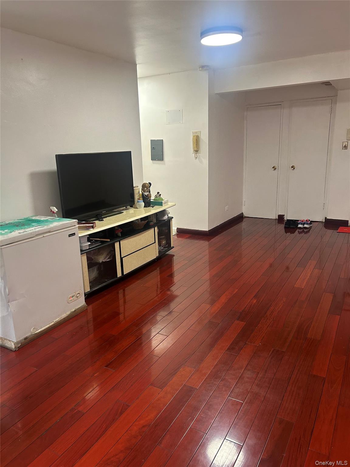 137-05 Franklin Avenue 3A