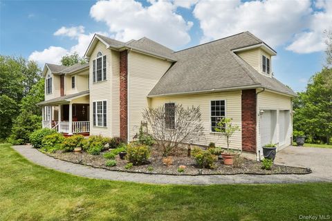 Homes For Sale - 20 Trudy Drive<br/> Campbell Hall, NY 10916