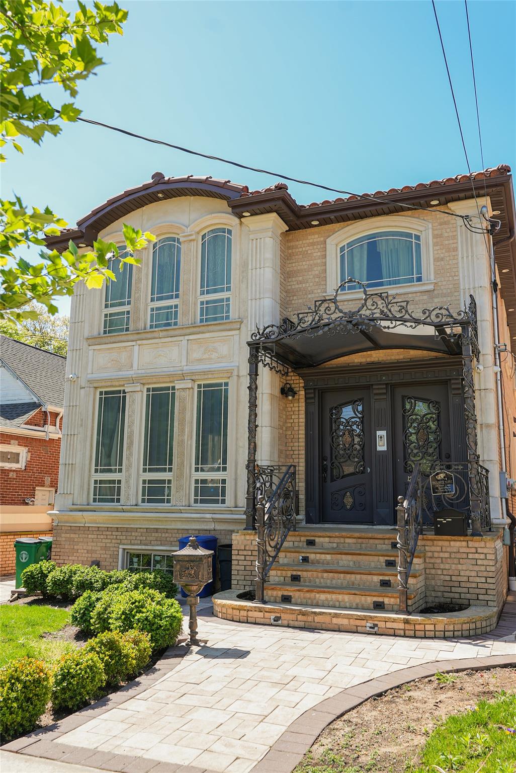 Property for Sale at 149 Ave Ave, South Ozone Park, Queens, NY - Bedrooms: 6 
Bathrooms: 5  - $1,699,990