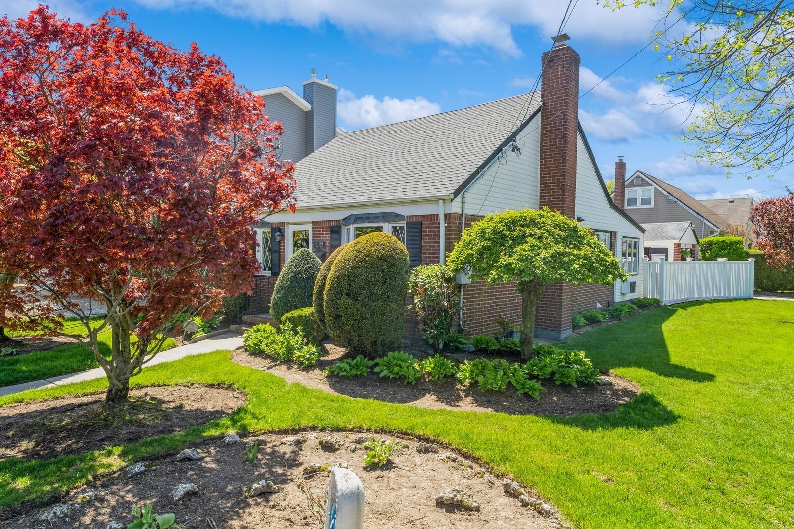 266 Semton Boulevard, Franklin Square, New York image 3