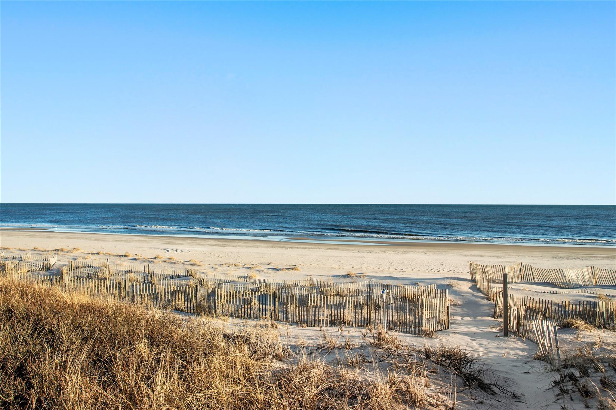 76 Dune Road