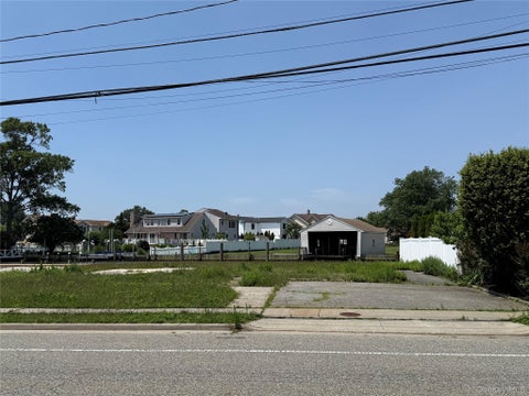 Vacant Land For Sale - 66 Alhambra Road<br/> Massapequa, NY 11758