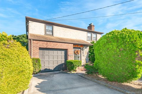 1427 Washington Avenue Seaford NY 11783