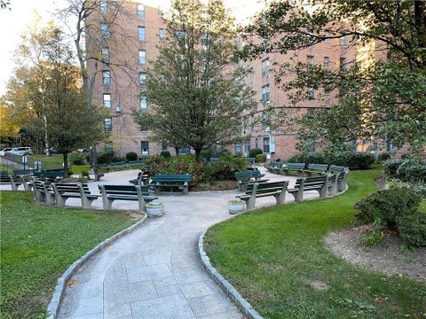 Homes For Sale - 3531 Bronxwood Avenue #STB<br/> Bronx County, Bronx, NY 10469