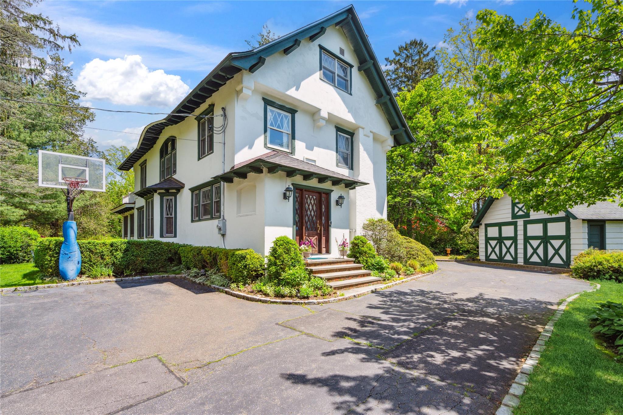17 The Intervale