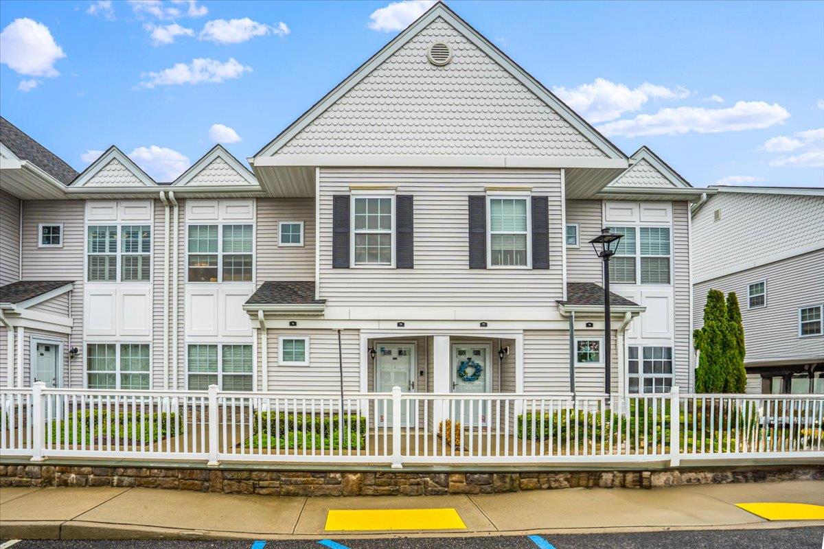 75 Spring Drive, Seaford, New York image 1