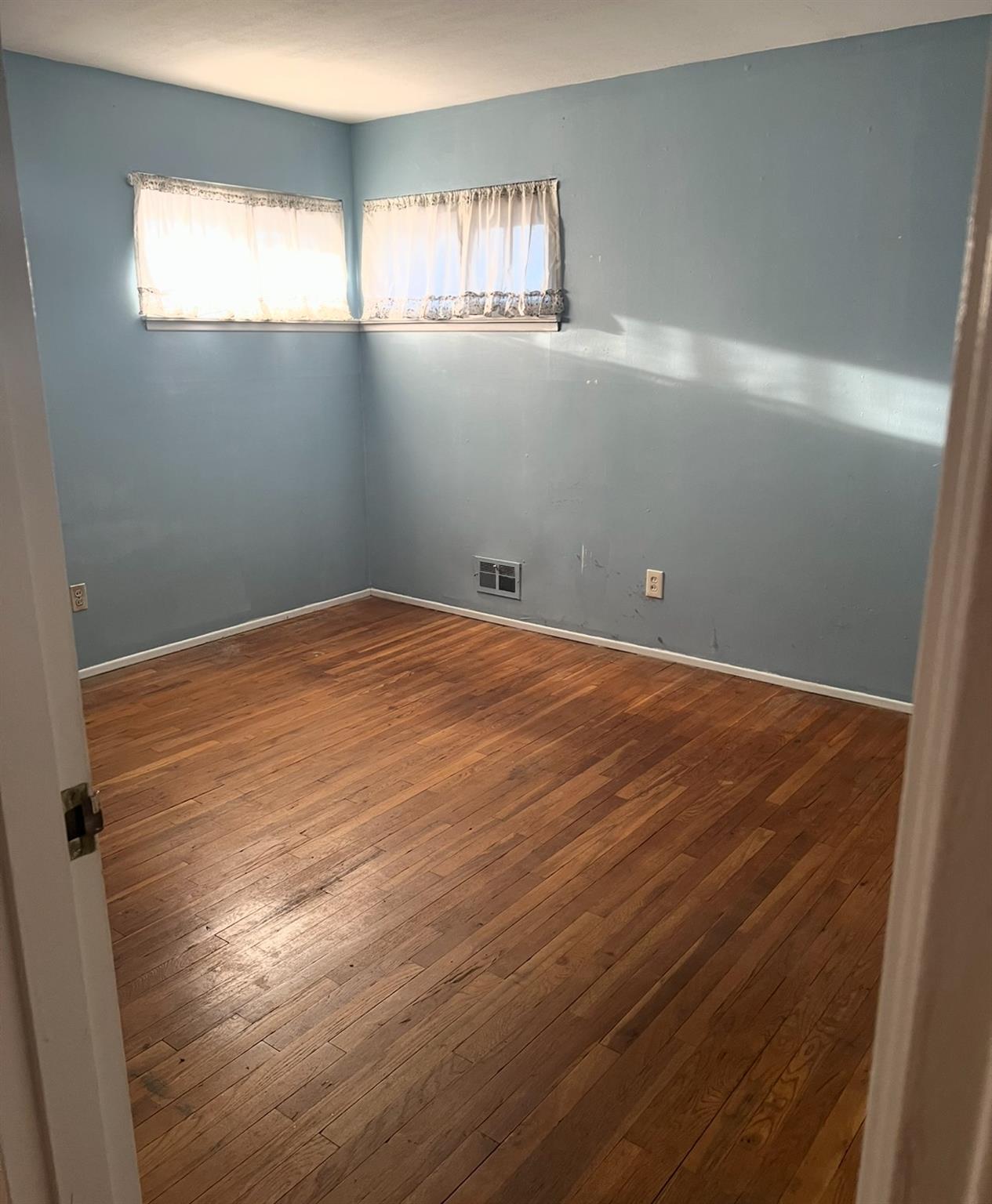 170 11th Street, West Babylon, New York image 23