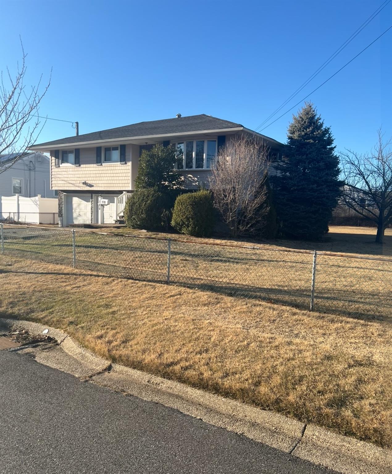 170 11th Street, West Babylon, New York image 17