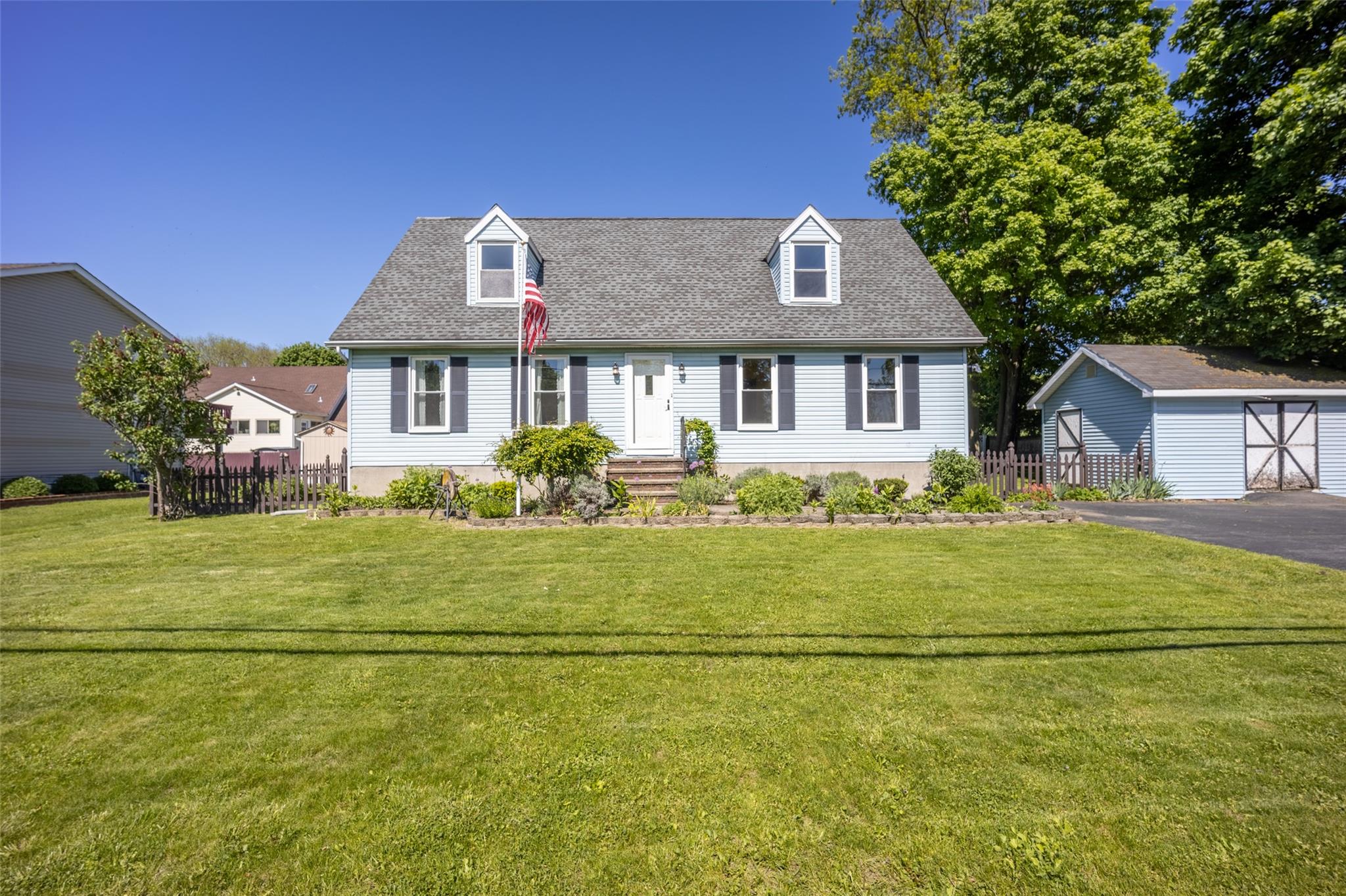 Prospect Street, Glenham, New York - 4 Bedrooms  
2 Bathrooms  
8 Rooms - 