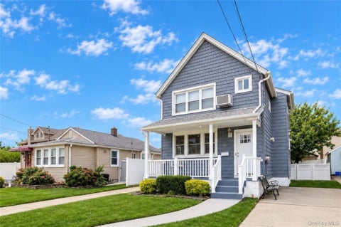 Multifamily For Rent - 25 Nicholas Avenue<br/> East Rockaway, NY 11518