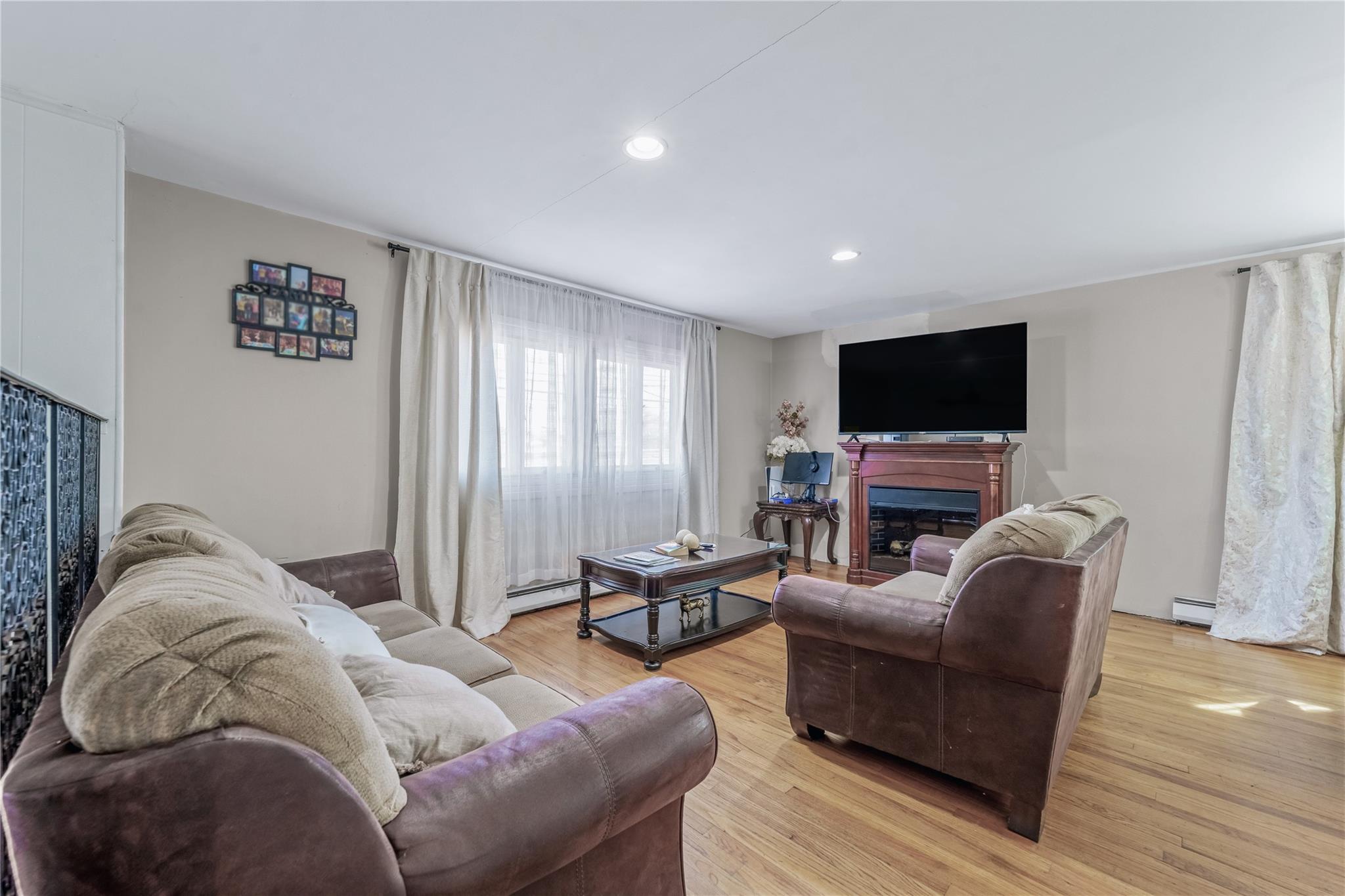 654 Long Island Avenue