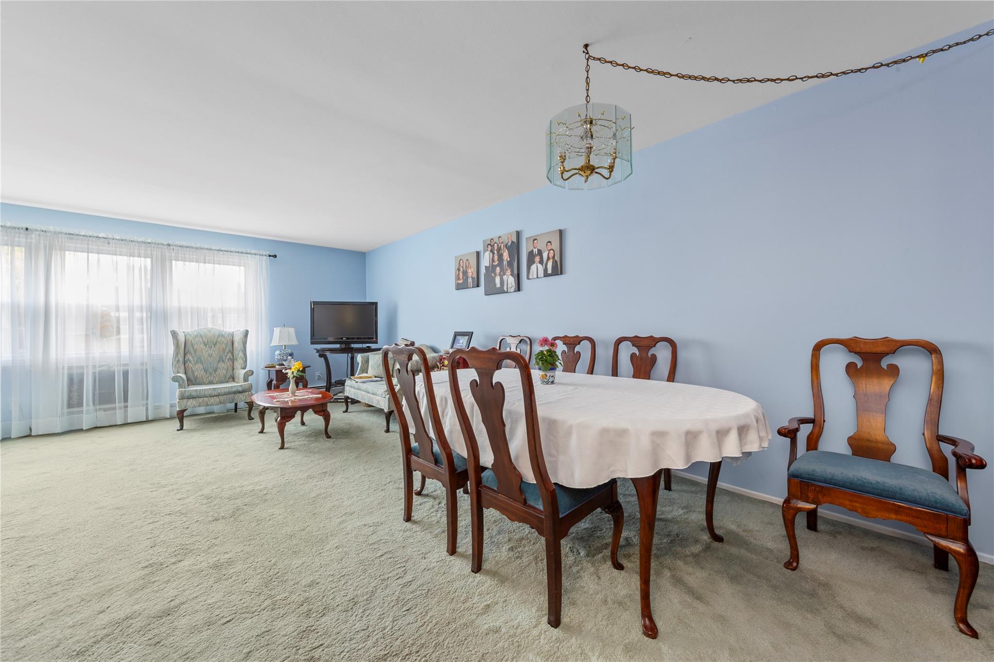 240-47 68th Avenue, Douglaston, New York image 17