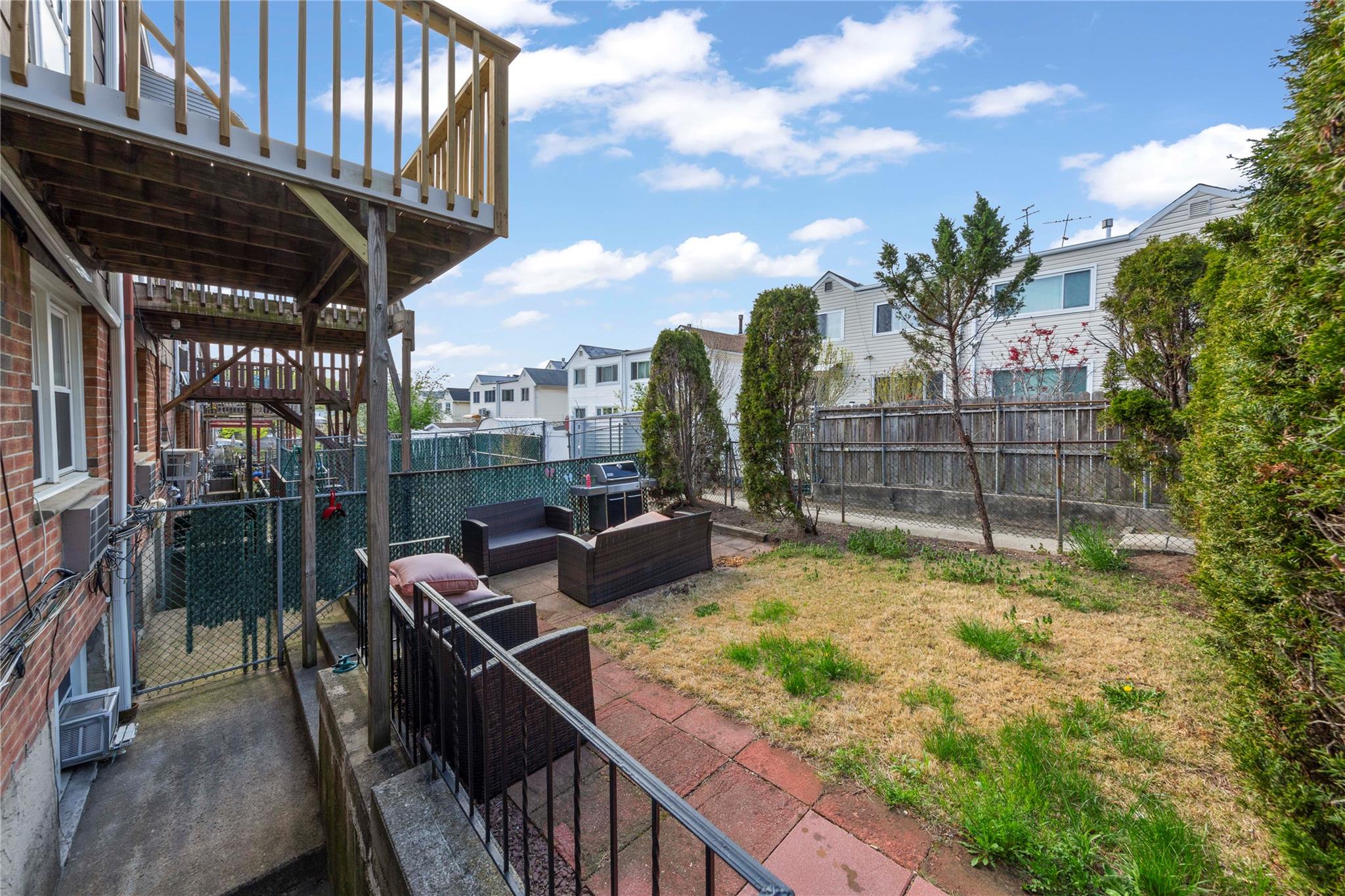 240-47 68th Avenue, Douglaston, New York image 37