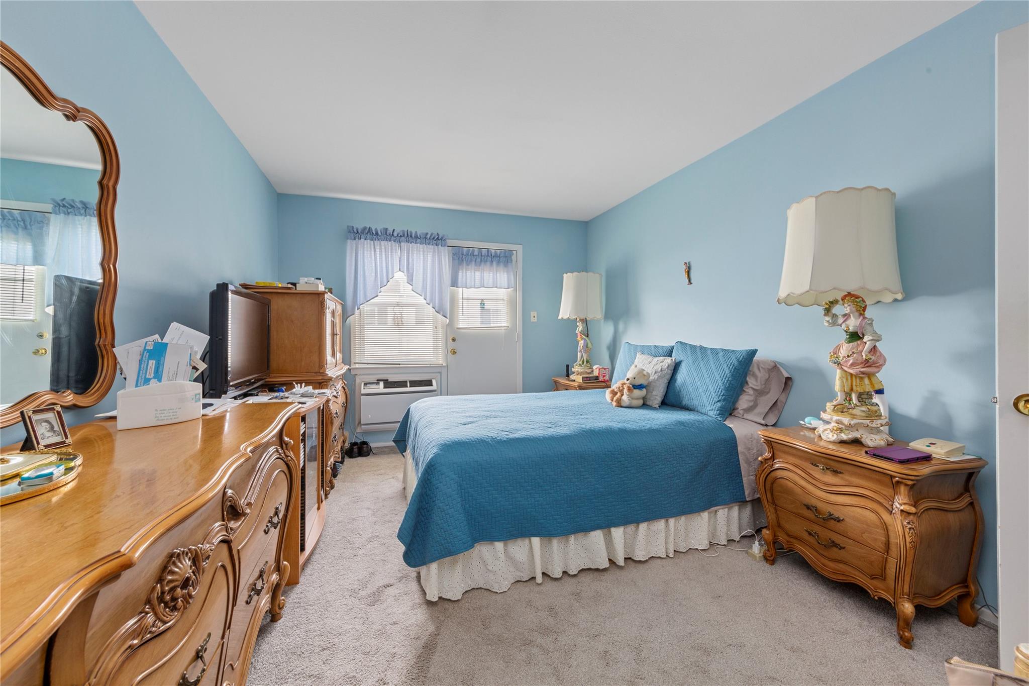 240-47 68th Avenue, Douglaston, New York image 8