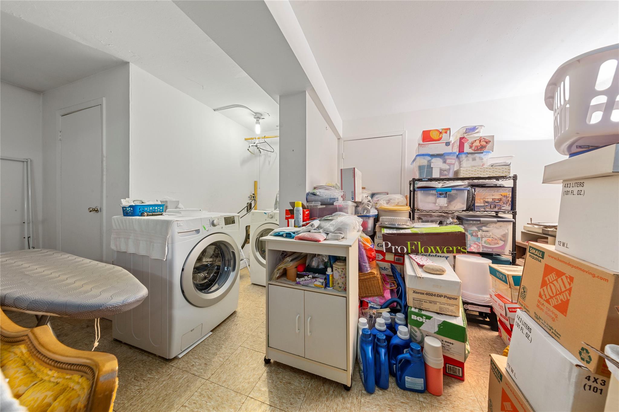 240-47 68th Avenue, Douglaston, New York image 30