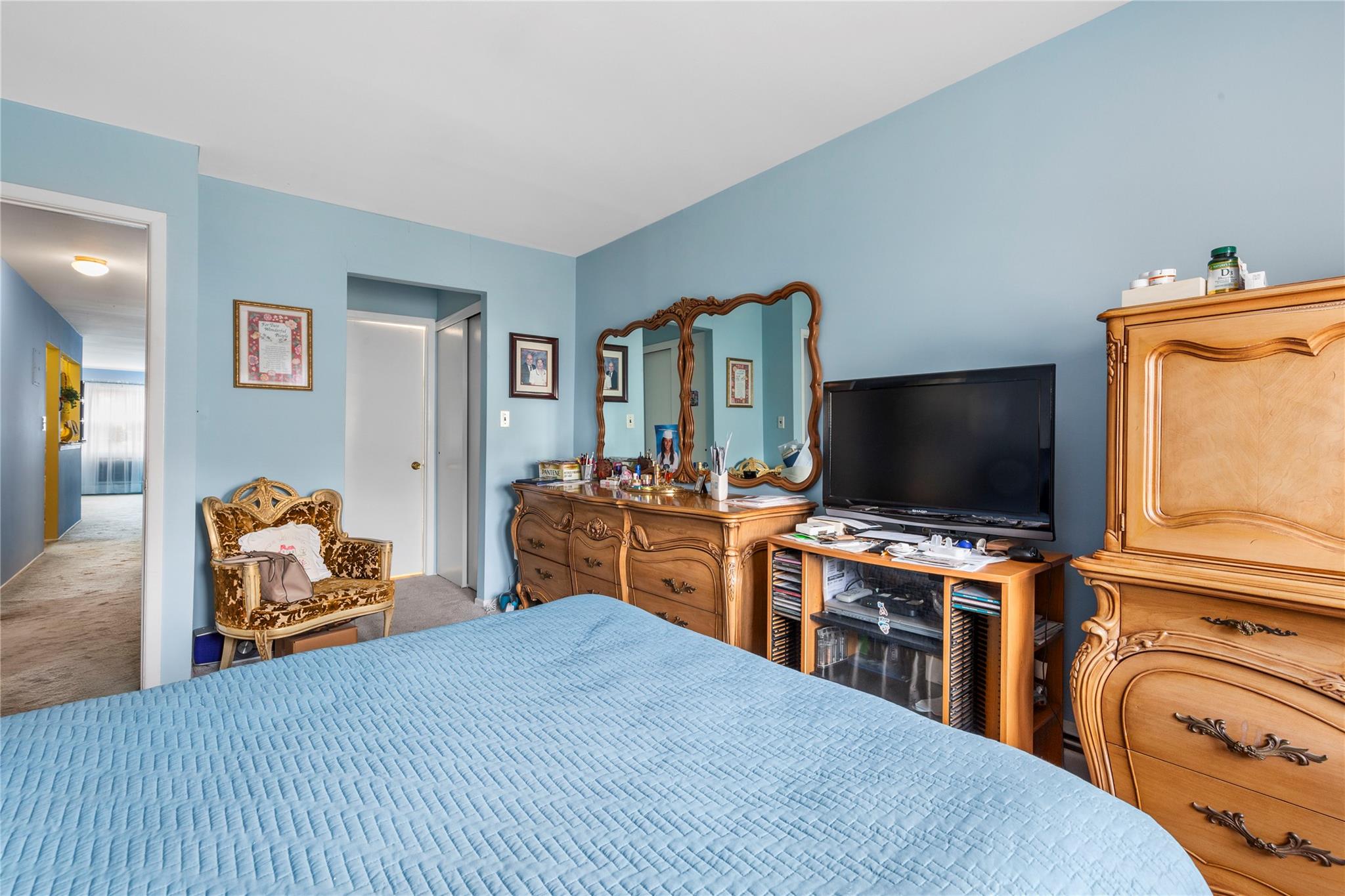 240-47 68th Avenue, Douglaston, New York image 9
