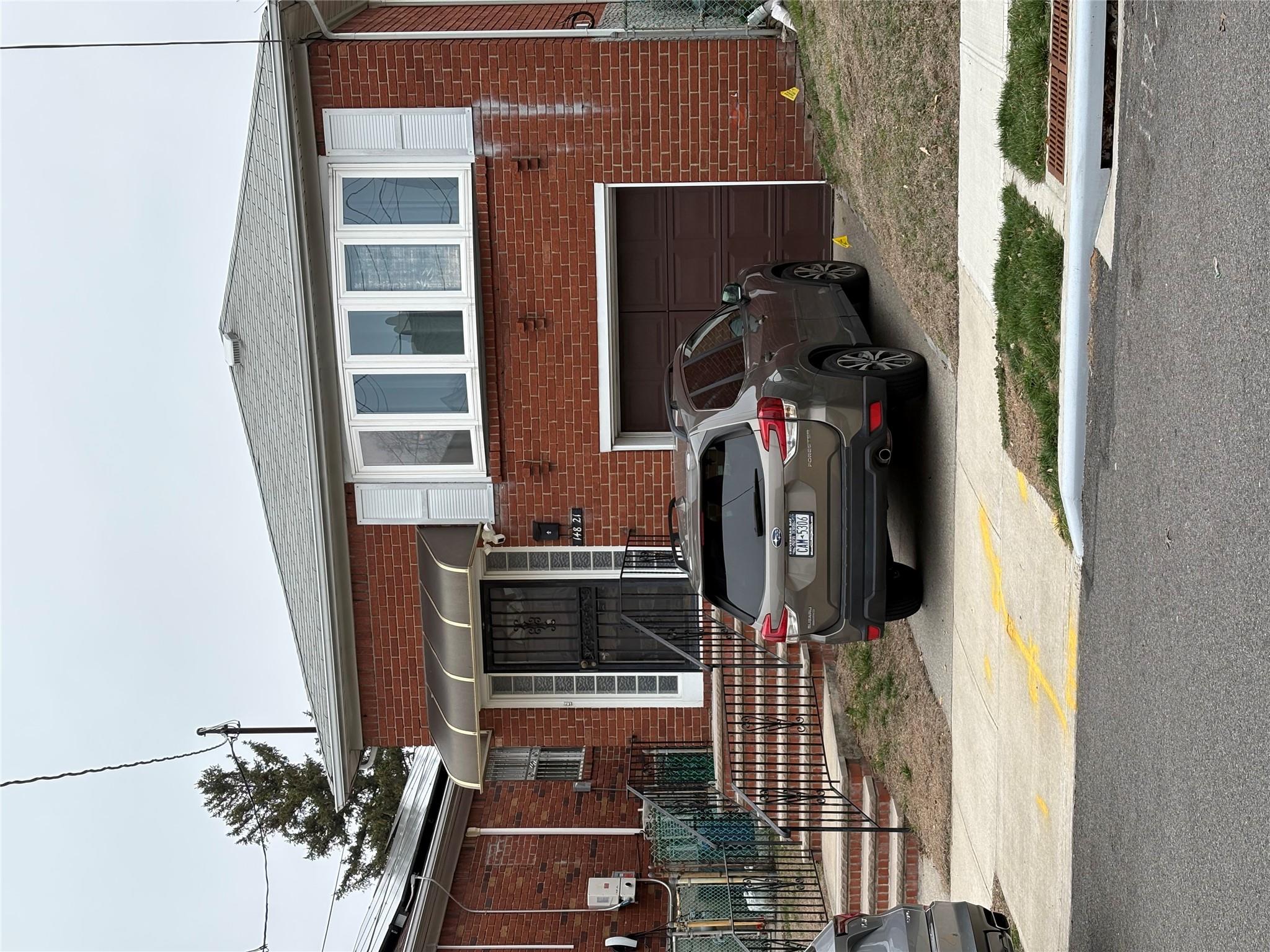148-21 W 12th Avenue, Whitestone, Florida image 1