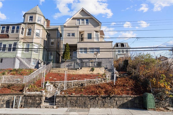 142 BUENA VISTA AVE, YONKERS, NY 10701 - Image a9a3ac89ed0d5a030acfa630065c3e18/3365319645